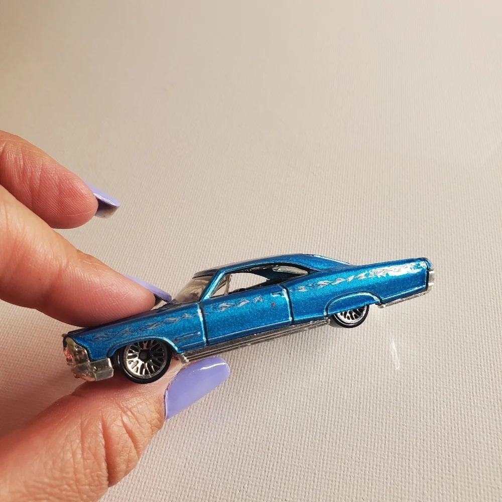 Vintage 2002- '55 Bonneville Low Rider Hot Wheel